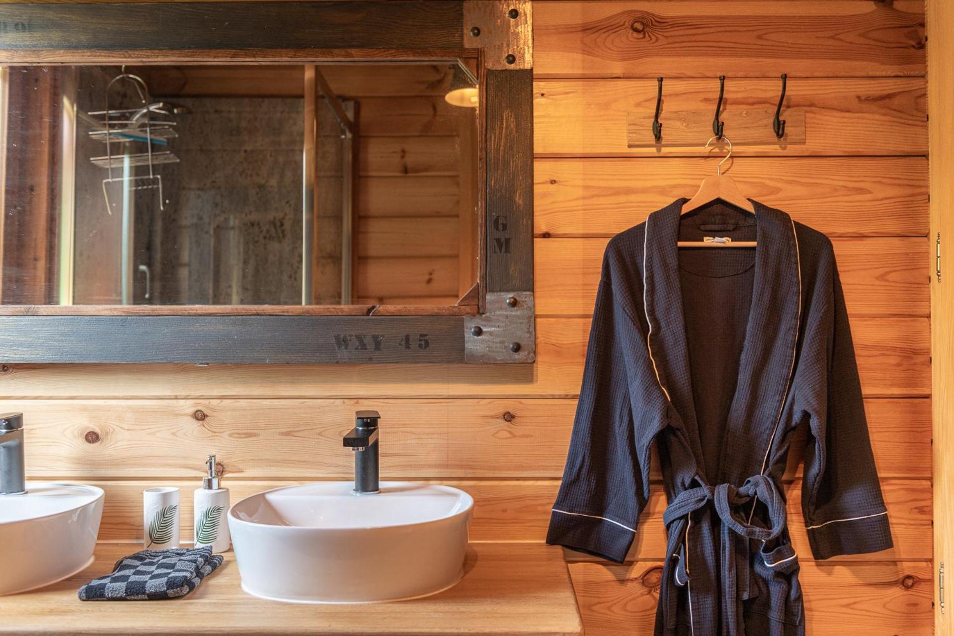 Chalet La Calougeotte, Jardin, Spa Et Sauna Prives Le Ménil Exterior foto