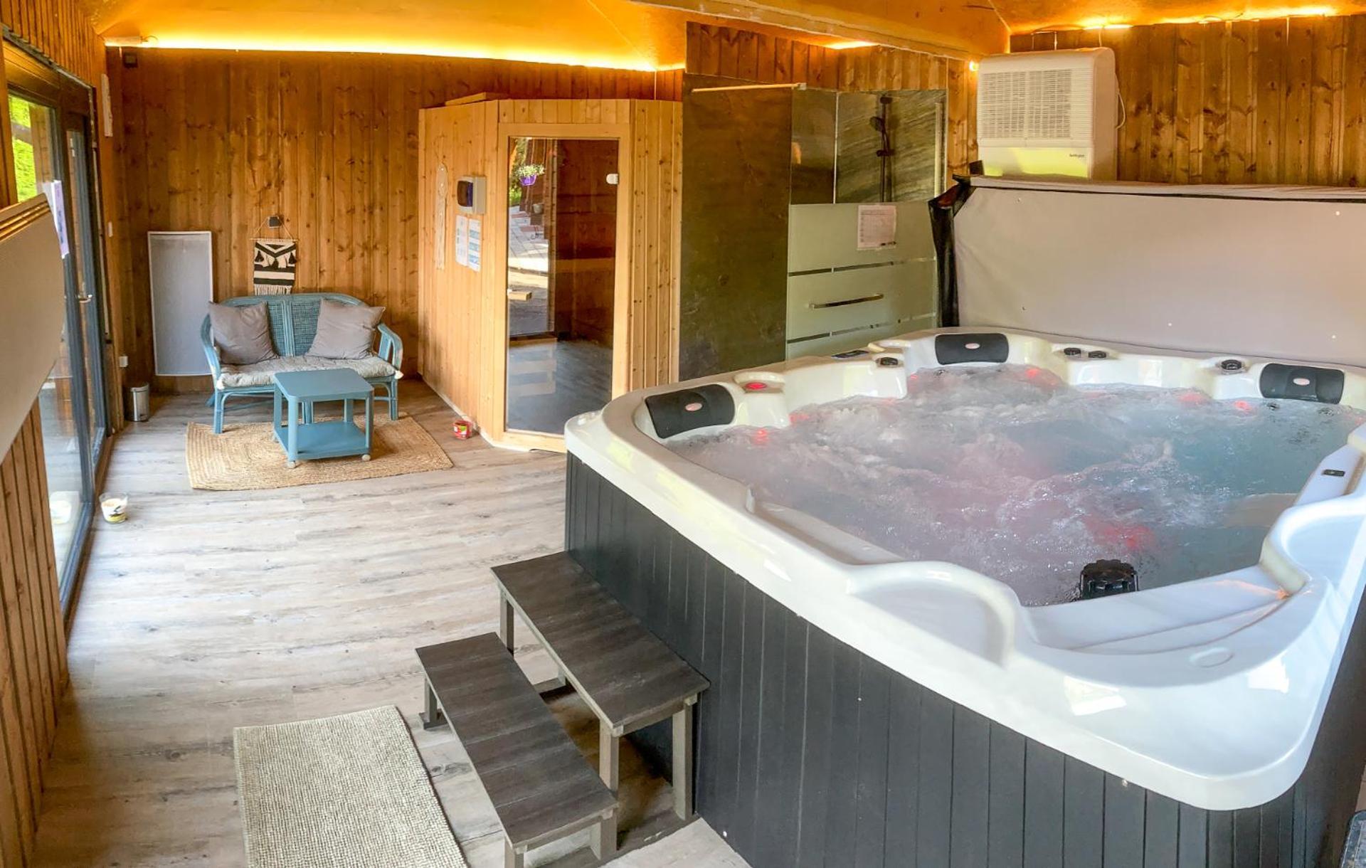 Chalet La Calougeotte, Jardin, Spa Et Sauna Prives Le Ménil Exterior foto